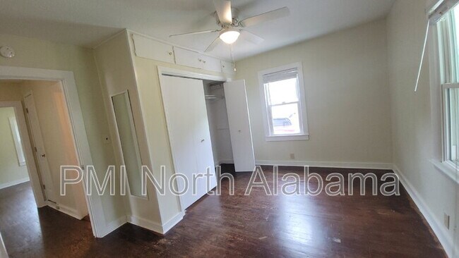 Building Photo - 1411 Halsey Ave NE