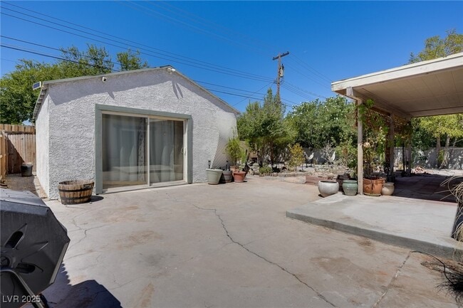 Building Photo - 1244 S 9th St