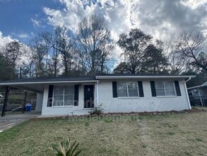 Building Photo - 5730 Teresa St