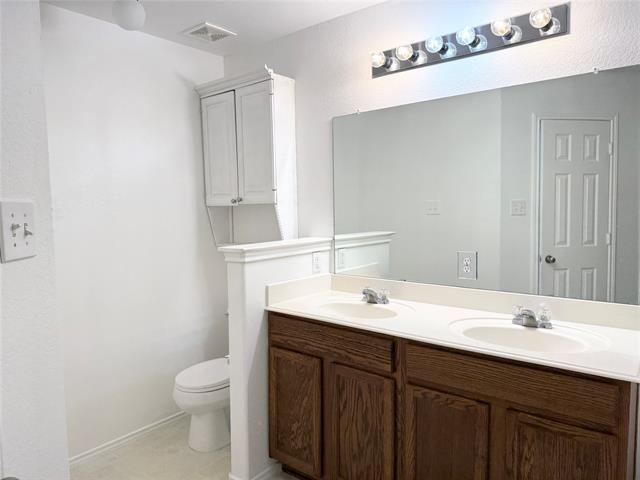 Building Photo - 918 Fleming St