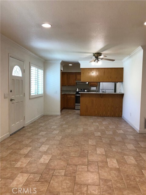 Building Photo - 16392 Calle Castor Cir