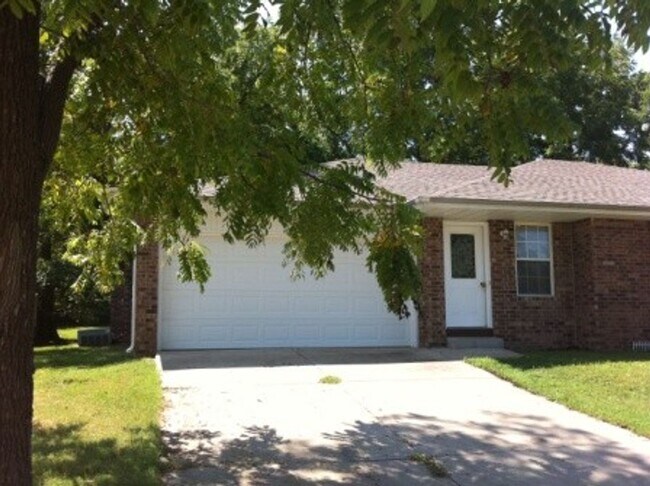 Primary Photo - 3214 A St