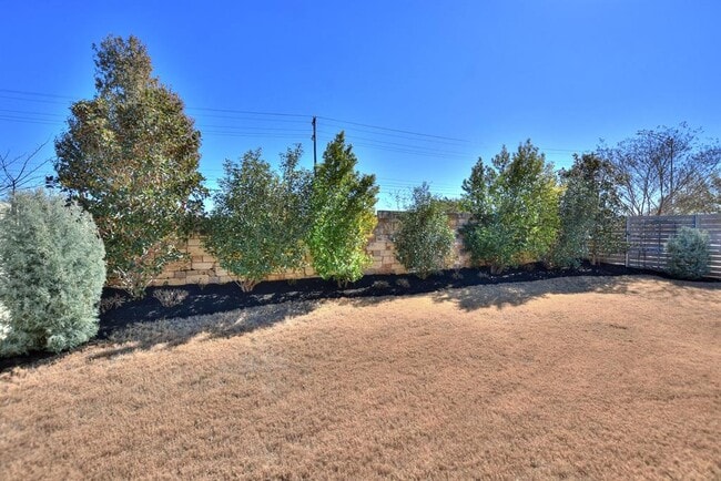 Building Photo - 109 Belford St