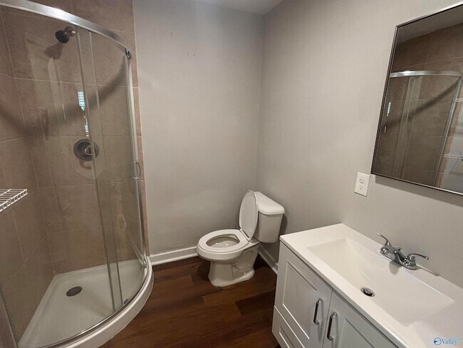 Building Photo - 312 Orange Cir