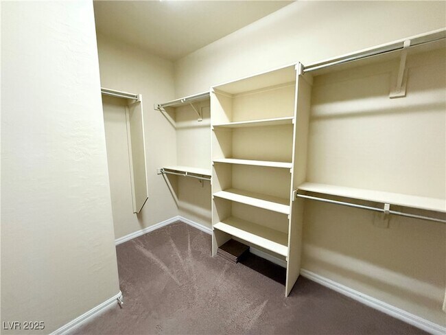 Building Photo - 2600 Bechamel Pl