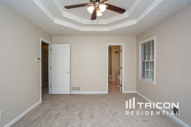 Building Photo - 507 Ironwood Ct SE
