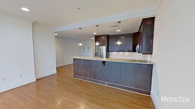 Building Photo - 710 Independence Pl