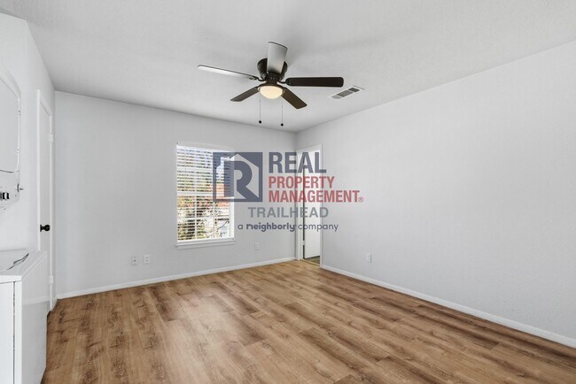 Building Photo - Bright One-Bedroom Home with Modern Finishes