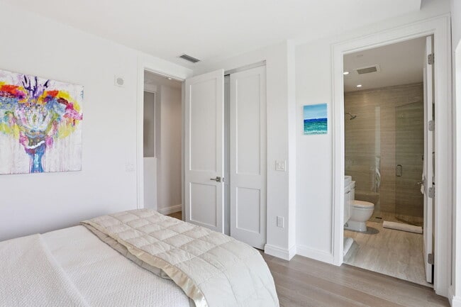 Building Photo - 3200 S Ocean Blvd