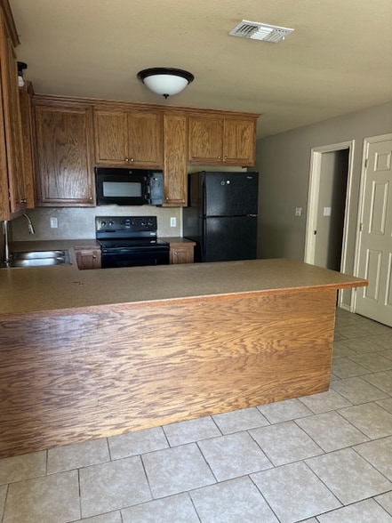 Building Photo - 1810 Laurel St