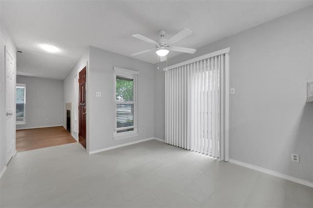 Building Photo - 2111 E Belt Line Rd