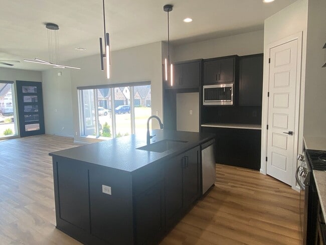 Building Photo - Beautiful contemporary 2-story home with 3...