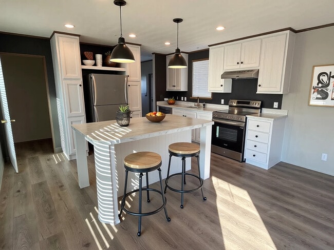 Building Photo - 133 Ponderosa Way