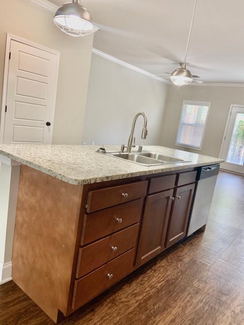 Building Photo - 105 Riverwood Ave