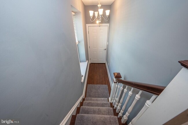 Building Photo - 7350 Ridge Ave