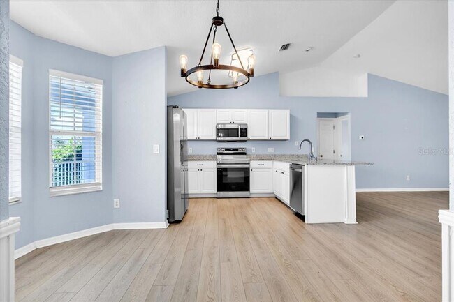 Building Photo - 1708 Blue Lake Cir