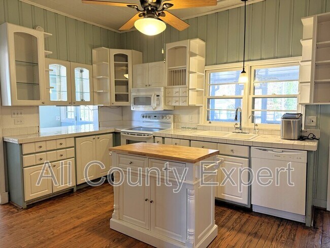 Building Photo - 5485 Union Church Rd