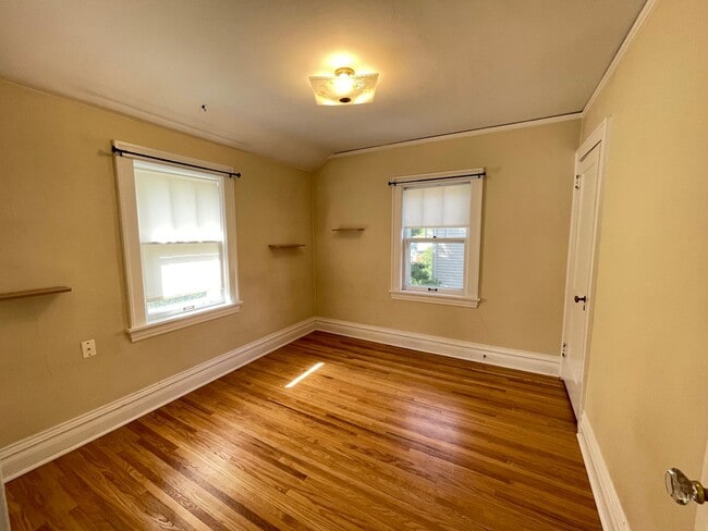 Building Photo - Available August 3rd!- Traditional Woodland 3 Bed 1 Bath w/ Deck & Garage