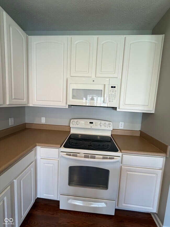 Building Photo - 6305 Schooler Drive