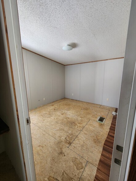 Building Photo - 608 N Billy Bryan St