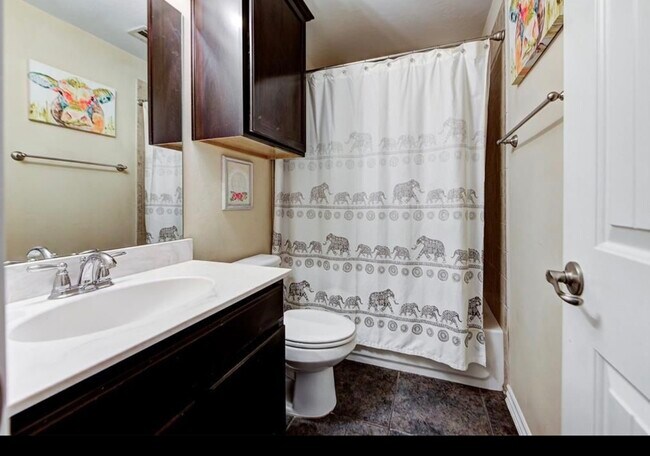 Building Photo - 11905 Whitney Way