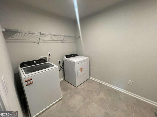 Building Photo - 3156 Morris Hills Dr