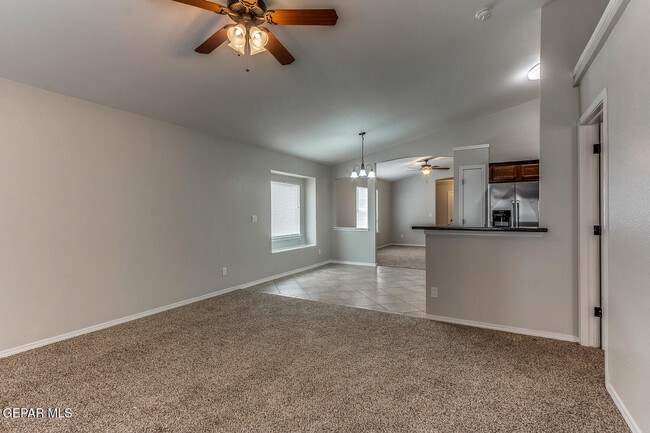 Building Photo - 814 Desert Silver Dr