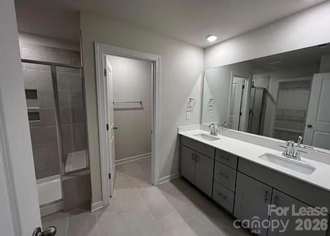 Building Photo - 826 Windage Wy