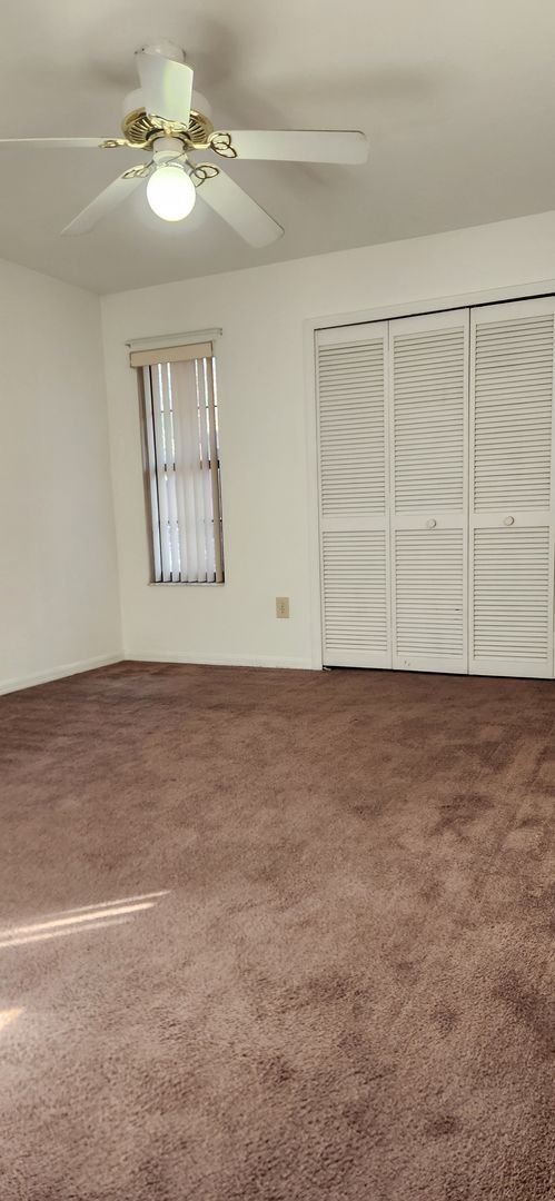 Building Photo - 3/3 Townhouse in Rockwood Villas – Great Location Near Bus Stop to UF!