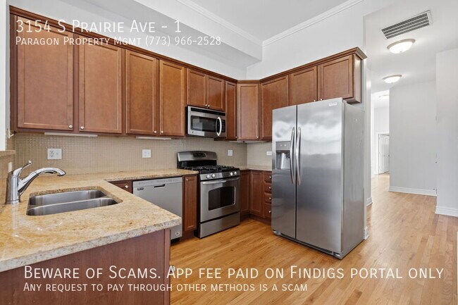 Building Photo - 3154 S Prairie Ave