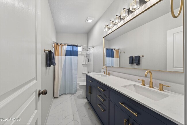 Building Photo - 3824 Plaza De La Yerba