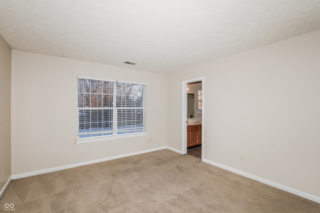 Building Photo - 2011 Lohr Dr