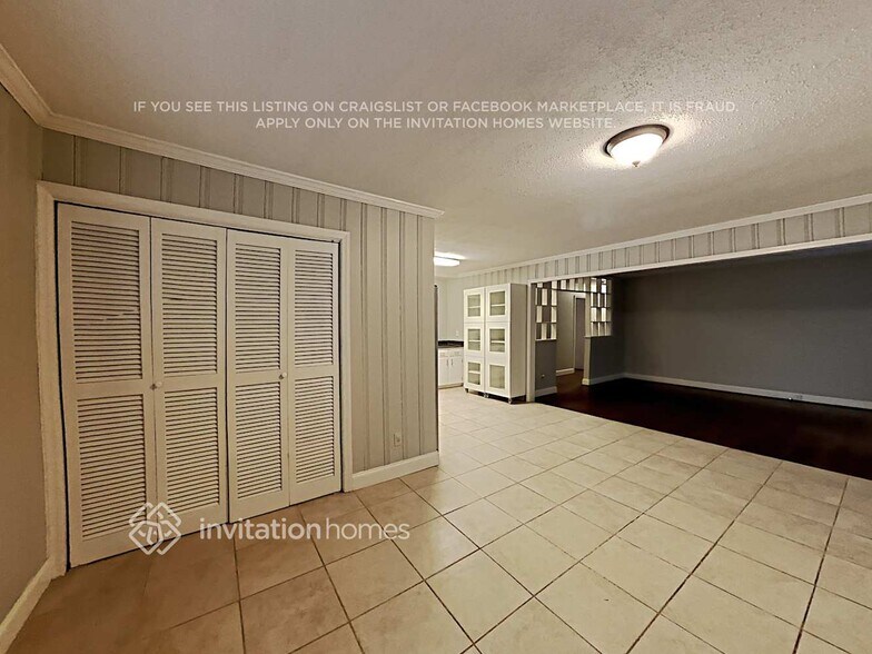 Building Photo - 1828 Archdale Dr