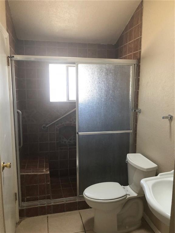 Building Photo - 8420 Waterfall Dr