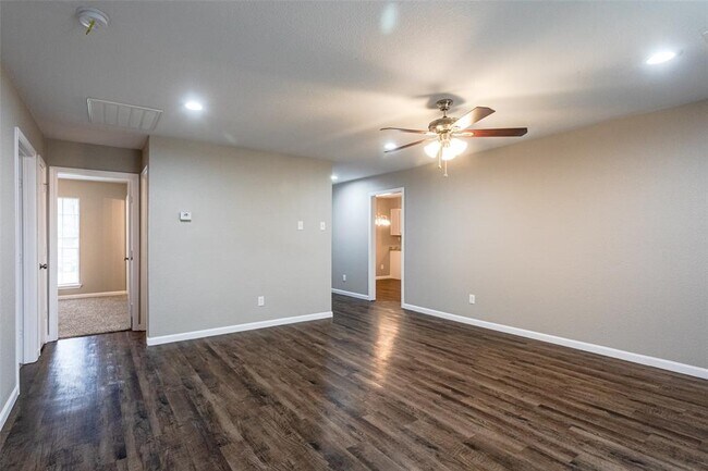 Building Photo - 10541 Cradlerock Dr