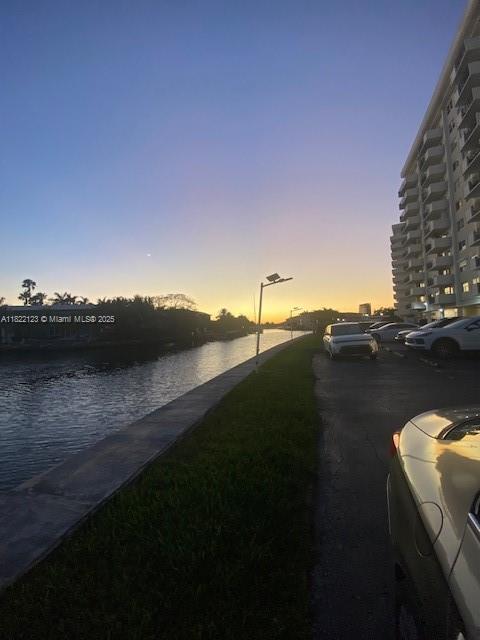 Building Photo - 401 Golden Isles Dr