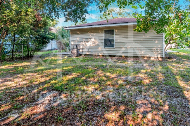 Building Photo - 1223 Florida Ave