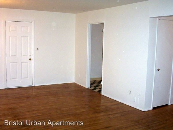 Building Photo - 3020 SE Waverleigh Blvd