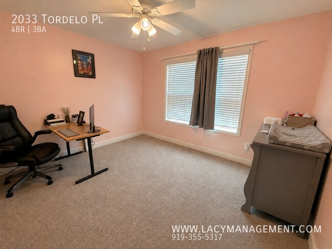Building Photo - 2033 Tordelo Pl