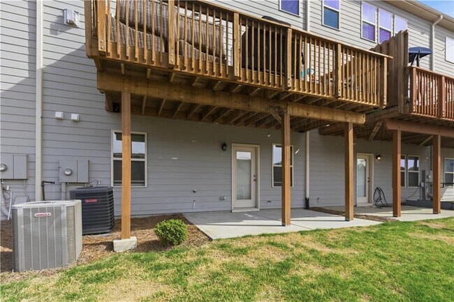 Building Photo - 1339 Endicott Ct