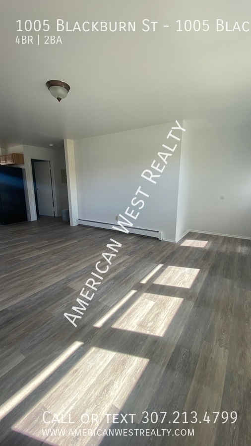 Building Photo - 1005 Blackburn St