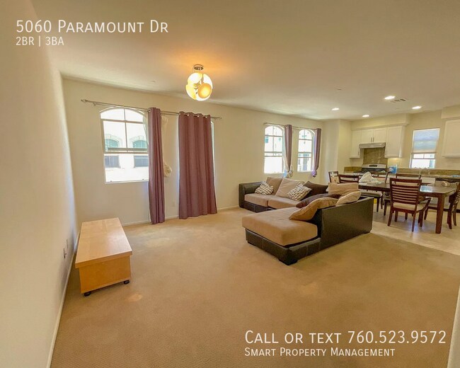 Building Photo - 5060 Paramount Dr