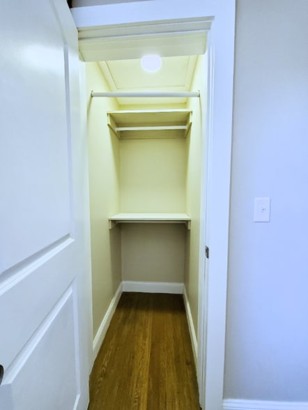 Building Photo - 90 E 8th Ave