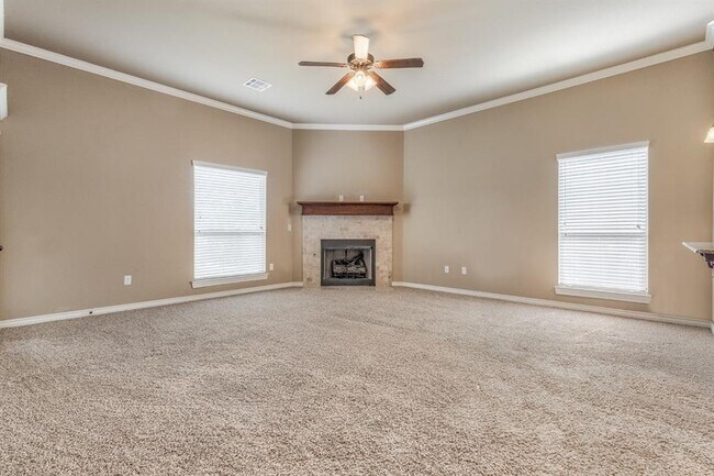 Building Photo - 15900 Cantera Creek Dr