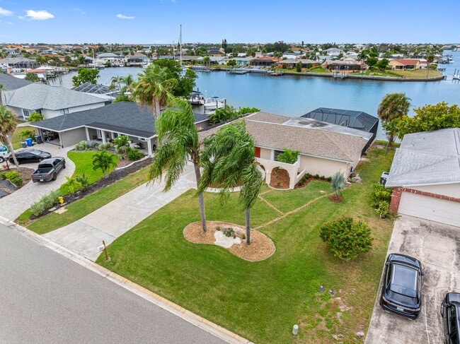 Building Photo - Sailboat-Ready Waterfront Home with Spectacular Scenic Views