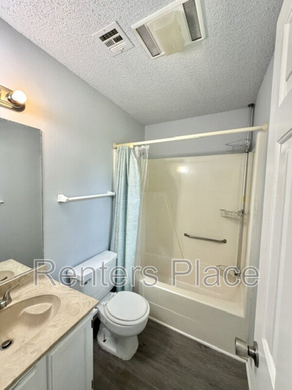 Building Photo - 1505 N Poplar Ave