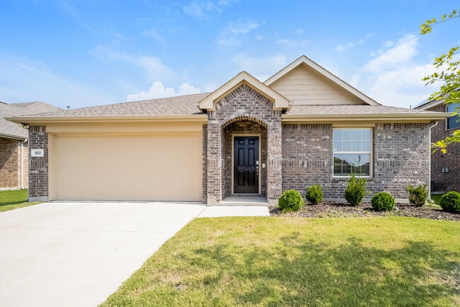 Building Photo - 922 Evergreen St