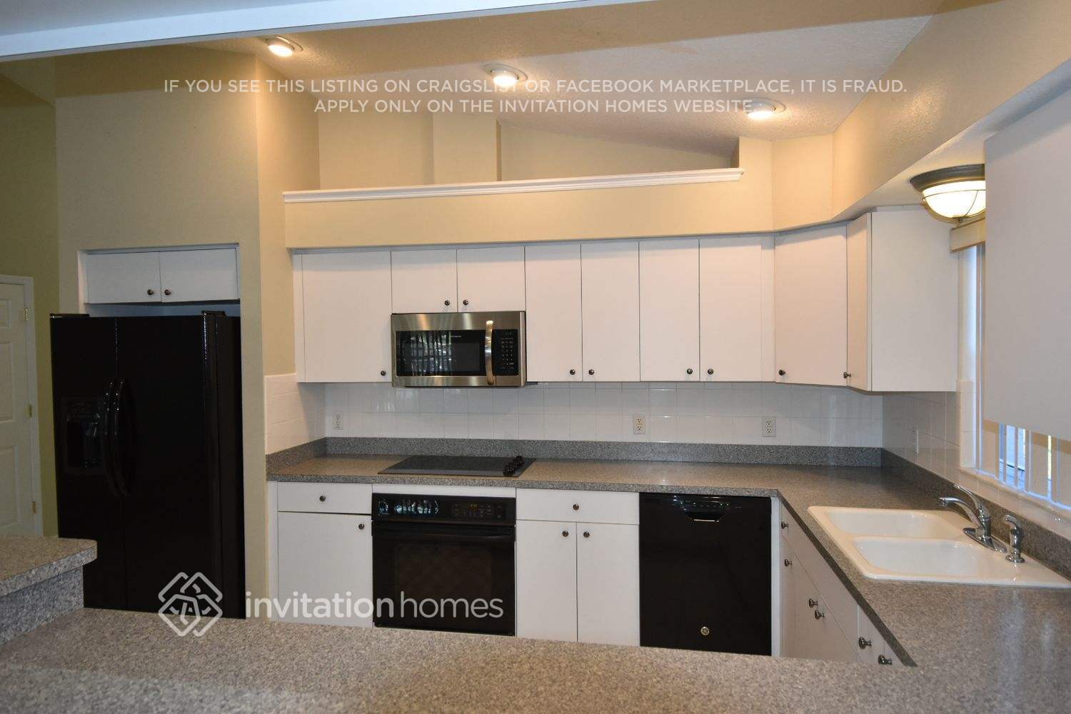 Building Photo - 660 Anclote Dr