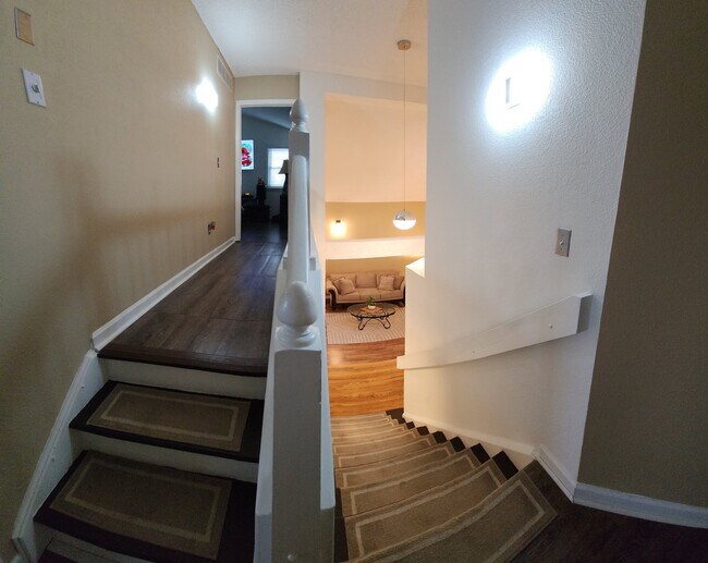 Building Photo - 5415 S Dunkirk Way