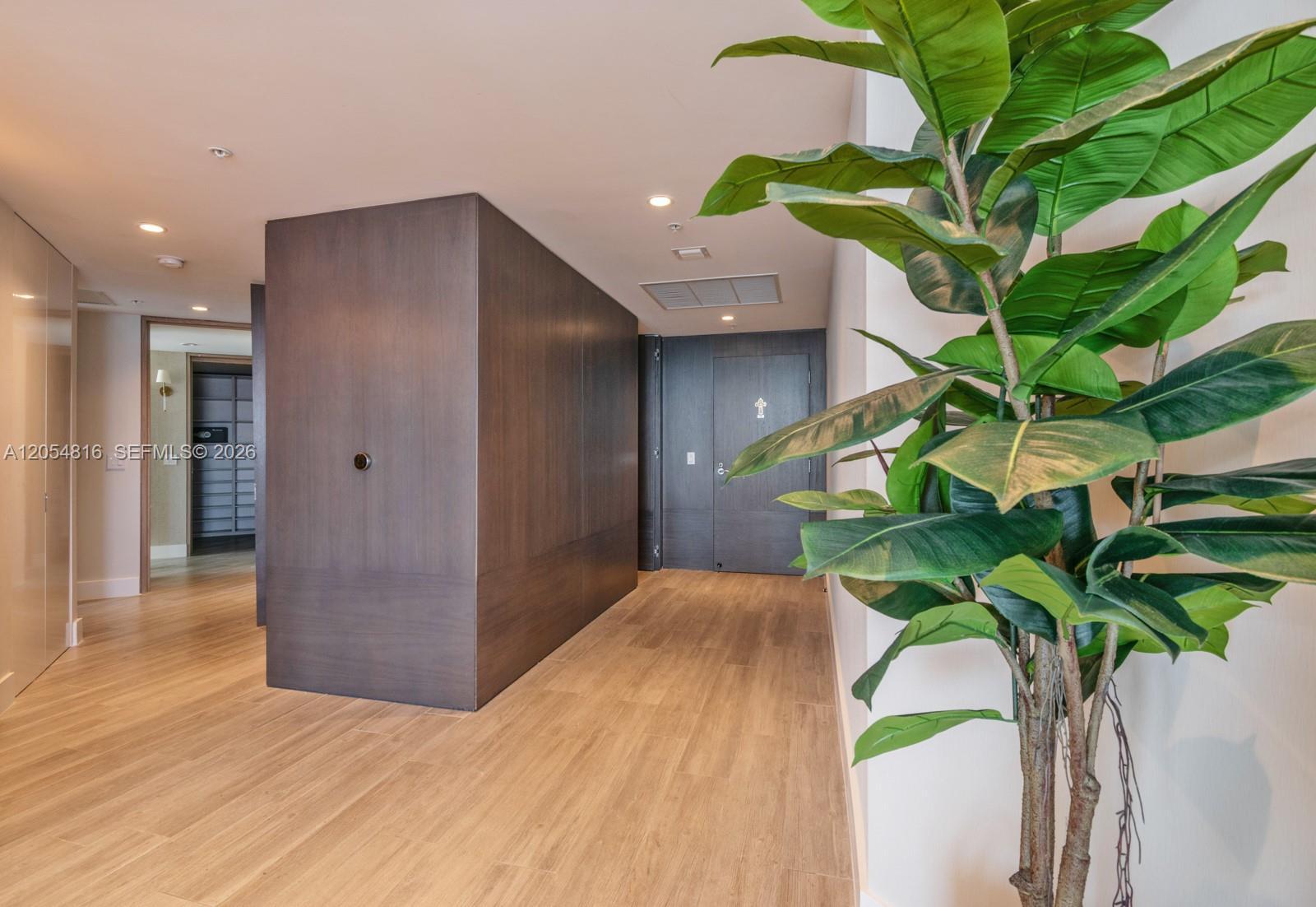Building Photo - 17301 Biscayne Blvd